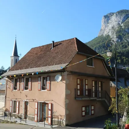 Les Postillons En Chartreuse
